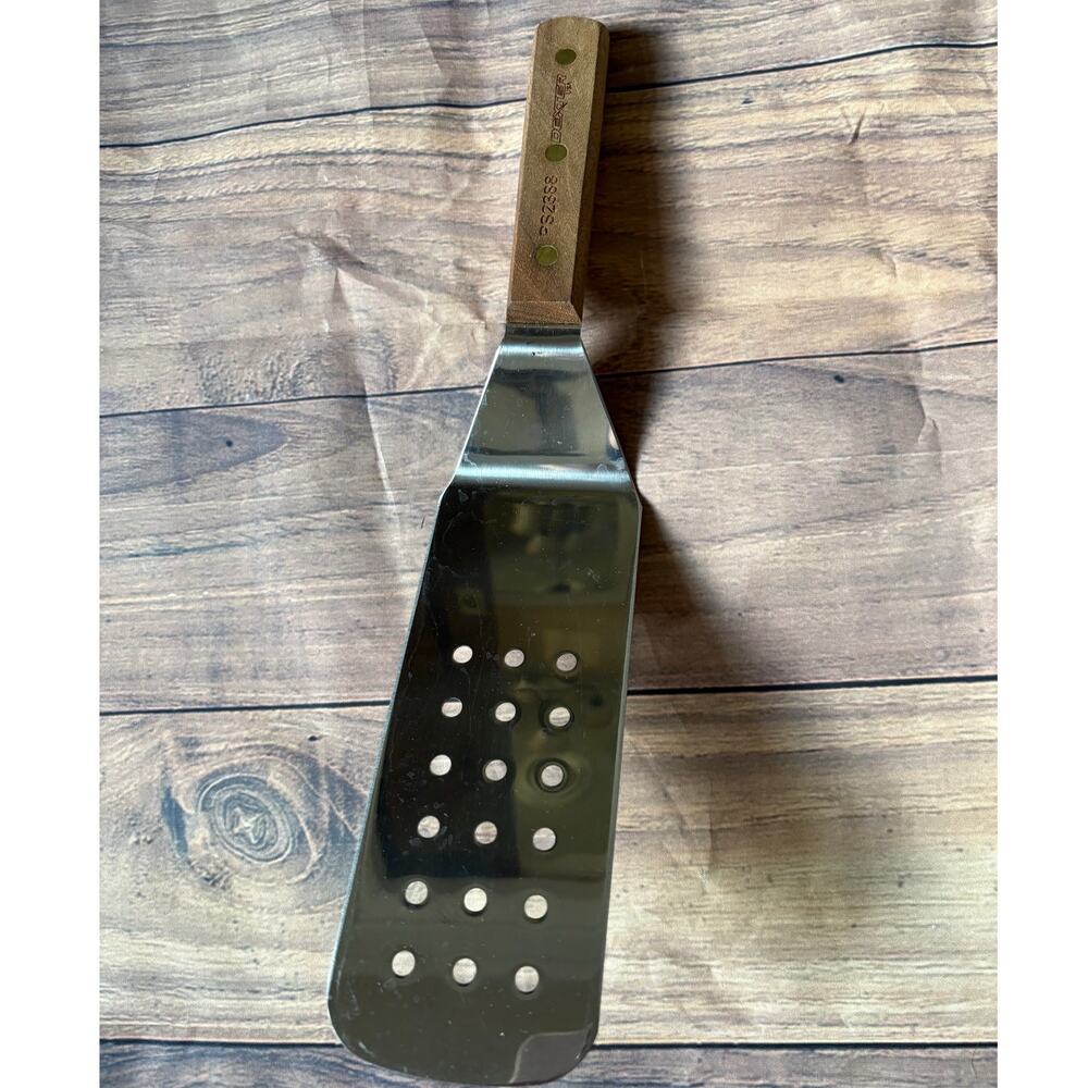 Dexter-Russell Stainless Steel Perforated Burger Turner  8" x 3" Natural Handle